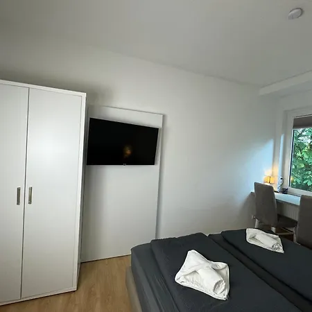 Kaiser Am Meer 4 *