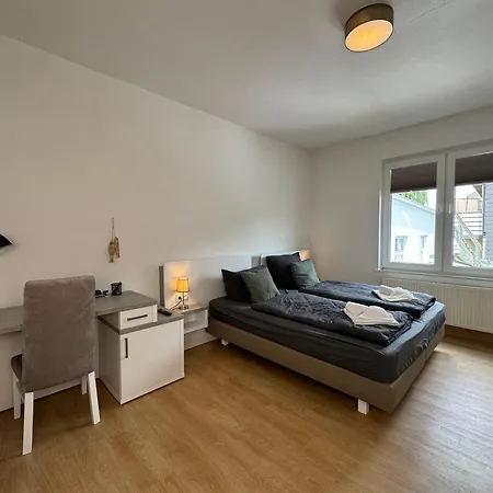 Kaiser Am Meer 4 *